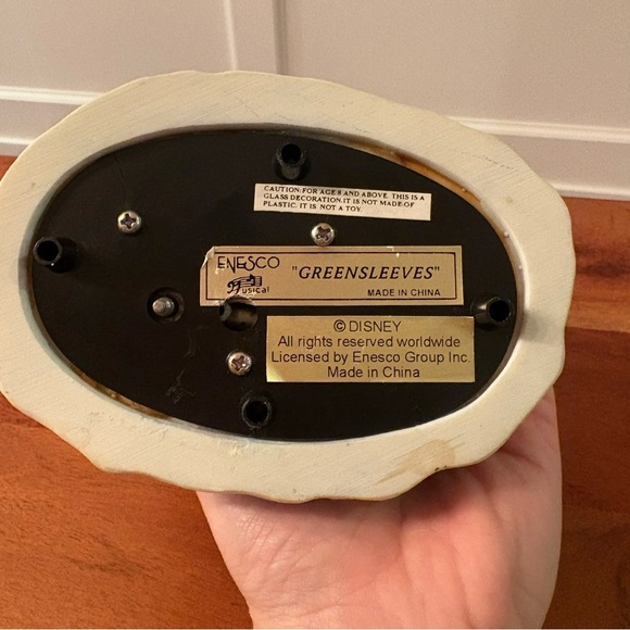 Enesco Disney Snow White seven dwarfs Musical Snow Globe “Greensleeves" vintage - Picture 6 of 7